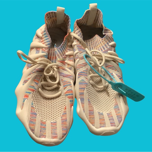 Colorful Sneakers with Unique Sole. Super comfy.. NWT - Picture 4 of 5